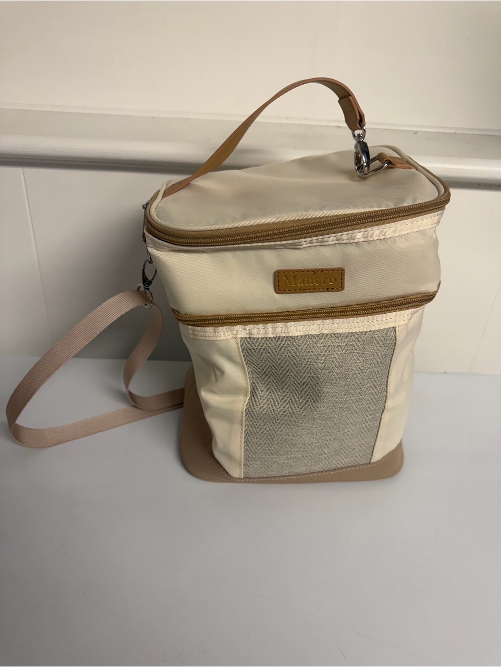 Cream Crossbody Cooler Bag - holds 6 with freezable insert